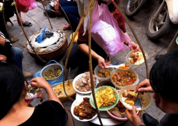 Private: Hanoi Street Food Tour With Train Street Experience - Frequently Asked Questions