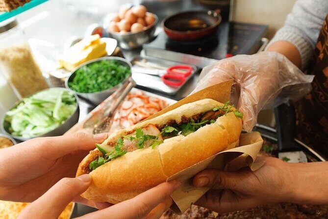 Private Hanoi Walking Street Food and Train Street Trip - FAQ