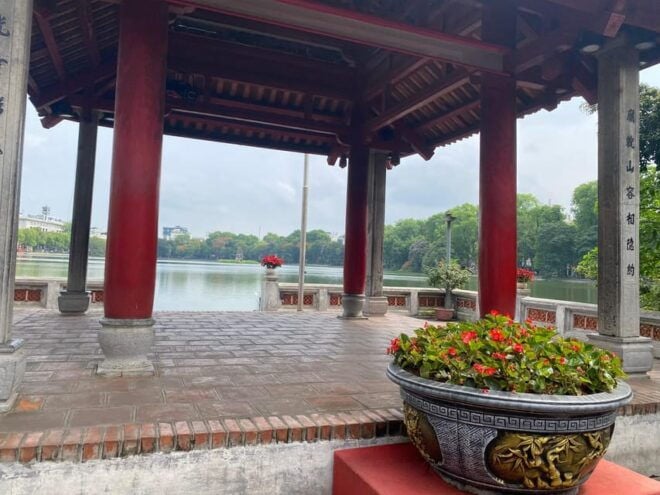 Private Hanoi Walking Tour With a Local Guide - Booking Information