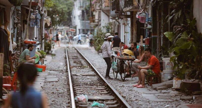 Private Hanoi Walking Tour with visit Train Street - The Charm of Ta Hien Street (Beer Street)