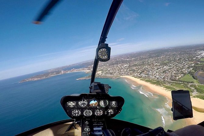 Private Helicopter Flight to Hunter Valley With a La Carte Lunch - for 2 - Private Helicopter Flight Experience