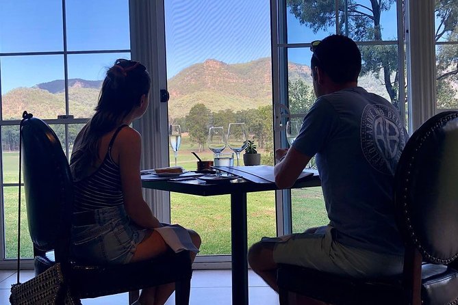 Private Helicopter Flight to Hunter Valley With a La Carte Lunch - for 2 - Cancellation Policy