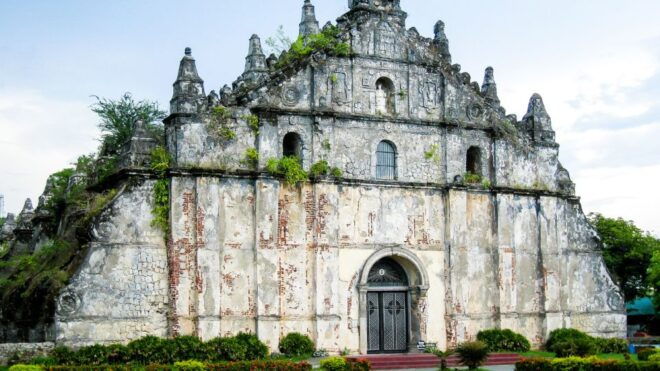 Private Heritage and Adventure: Vigan to Laoag Escapade - Full Description of the Tour