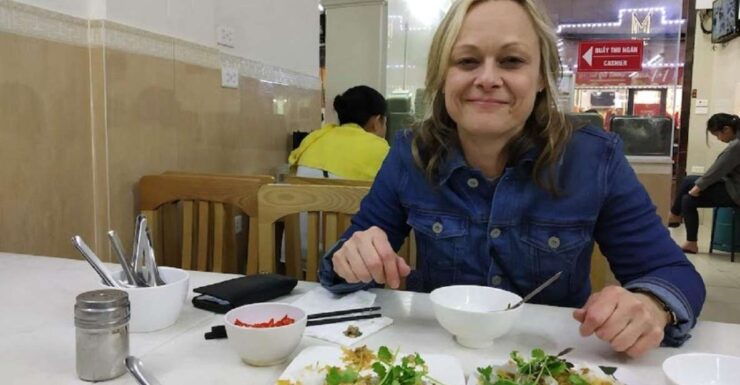 Private Hidden Hanoi Street Food Walking Tour With a Local - Tour Highlights