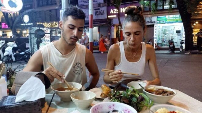 Private Hidden Hanoi Street Food Walking Tour With a Local - Booking Information