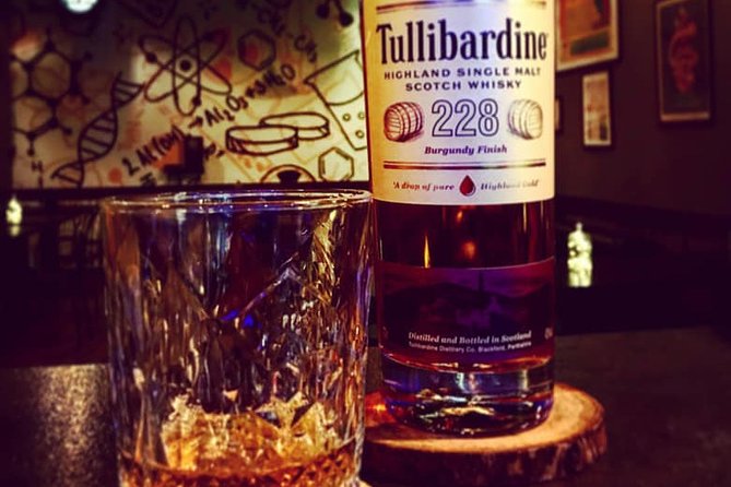 Private Highland Whisky, Stirling Castle and Linlithgow Palace Tour - Edinburgh - Customer Reviews