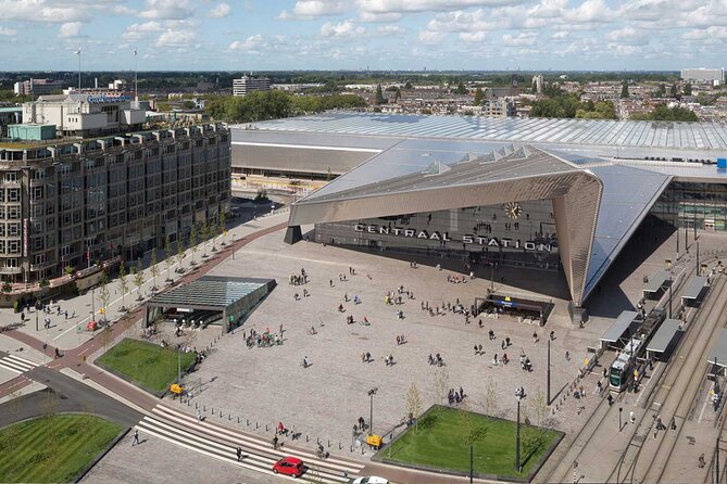 Private Highlights and Architecture Walking Tour: Markthal, Timmerhuis & Depot - Markthal Architecture