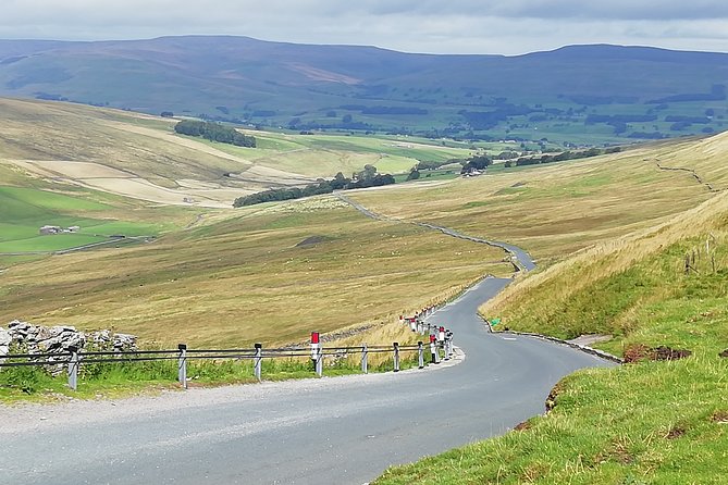 Private Hire: Yorkshire Dales From Leeds in 16 Seater Minibus - Optional Drivers Gratuity and Food/Drink Provision