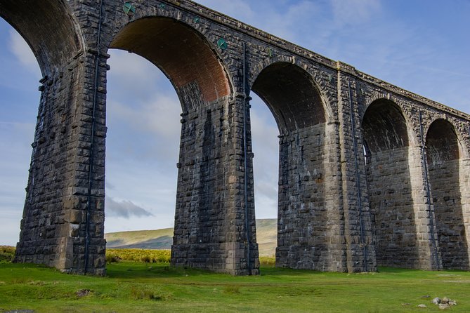 Private Hire: Yorkshire Dales From York in 16 Seater Minibus - Meeting and Pickup