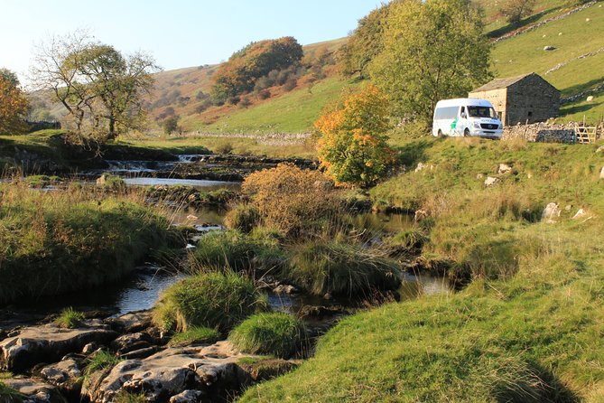 Private Hire: Yorkshire Dales From York in 16 Seater Minibus - On-board Commentary