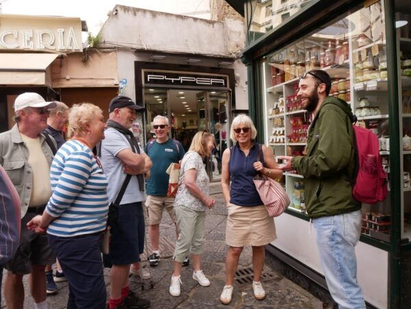 Private Historical Street Food Tour of Naples - Exploring Pignasecca Market