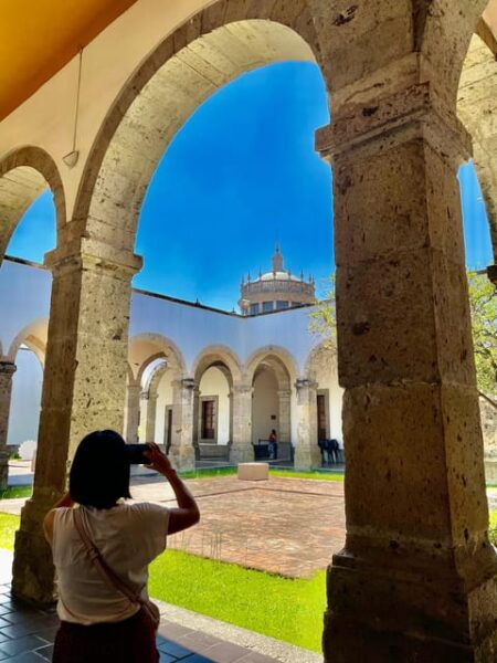 Private History and Architecture Walking Tour of Guadalajara - Architectural and Historical Landmarks