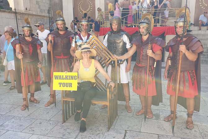 Private History Split Walking Tour in English - Whats Included