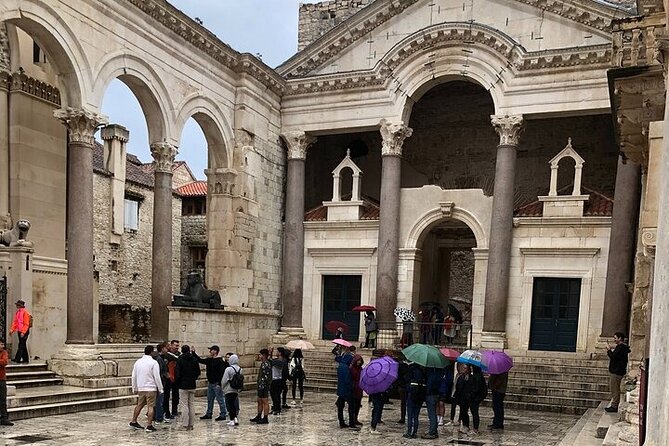 Private History Split Walking Tour in Italian - Small Group - Frequently Asked Questions