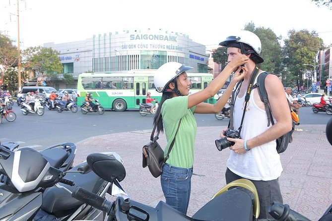 Private Ho Chi Minh Sightseeing by Motorbike With Local Students - Interacting With Local Students and Exchanging Stories