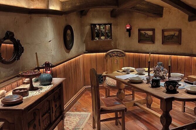 Private Hobbiton Movie Set and Rotorua Day Trip from Auckland - Good To Know
