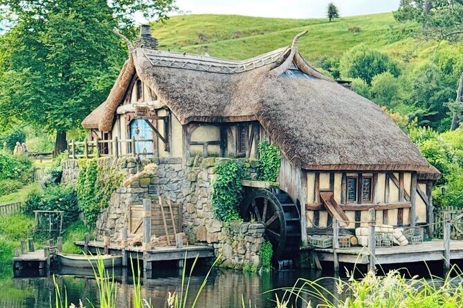 Private Hobbiton Movie Set and Rotorua Day Trip from Auckland - The Sum Up
