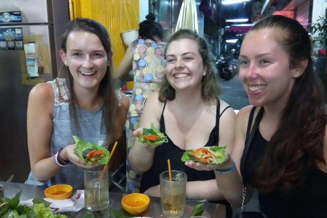 Private Hoi An Street Food Tour By Motorbike/Walking With Student - Overview of Private Hoi An Street Food Tour