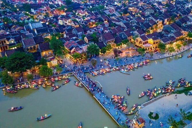 Private HoiAn Ancient Town Night Market Street food tour by Night - A Close Look at the Itinerary