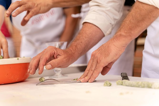 Private Home-Cooking Class With Food and Wine Tastings  - Lake Como - Class Details