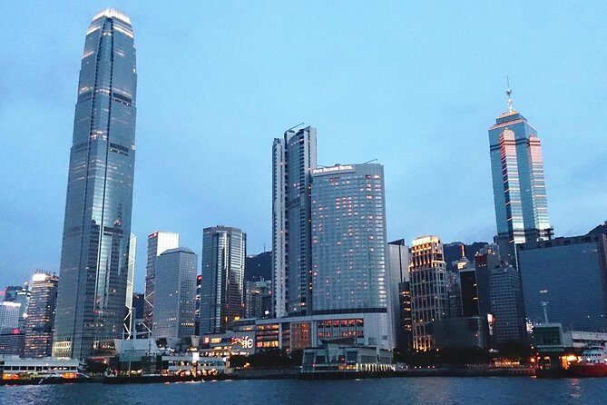 Private Hong Kong Tour with Jumbo Kingdom Floating Restaurant Dim Sum Lunch - Good To Know