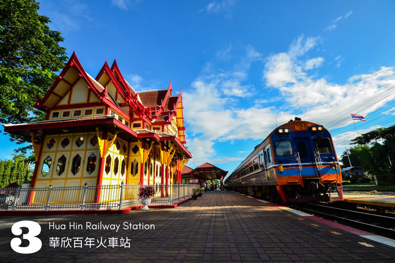Private Hua Hin Phra Nakhon Khiri &Tham Khao Luang Day Tour by AK GO - Phra Nakhon Khiri by cable car