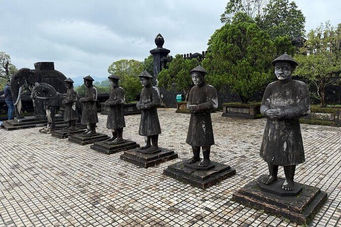 Private Hue City Tour with Hai Van Pass From Hoi An or Da Nang - FAQs
