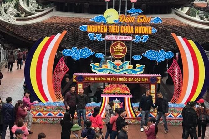 Private Huong Pagoda Day Tour - Date and Travelers