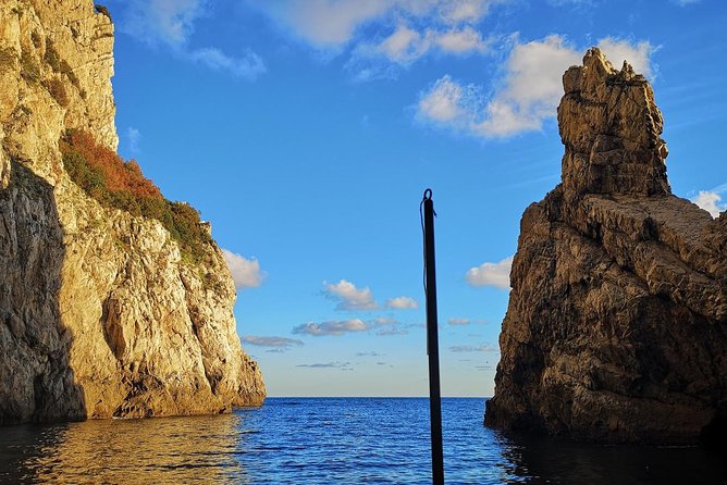 Private Island of Capri by Boat - Directions and Meeting Point