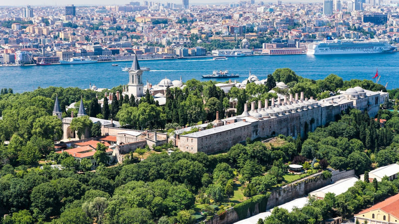 Private Istanbul Old City, Bosphorus & Golden Horn Tour - Day 1: Hagia Sophia, Topkapi Palace, and the Old City