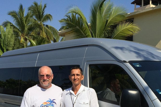 Private Ixtapa and Zihuatanejo City Tour - Capture Photos From a Vista Point