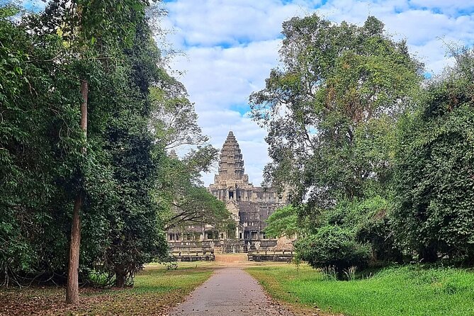Private Jeep Tour to Angkor Temples From Siem Reap - Booking Information