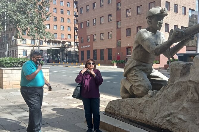Private Johannesburg and Soweto With Apartheid Museum Tour - Tour Highlights