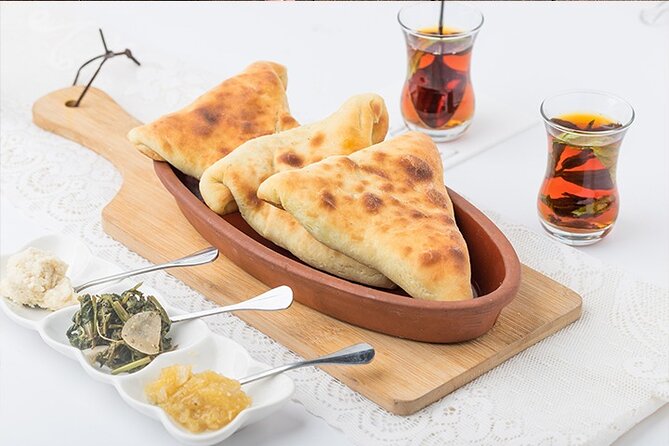 Private Jordan Heritage Restaurant Lunch or Dinner With Wine Experience - Wine Tasting Experience