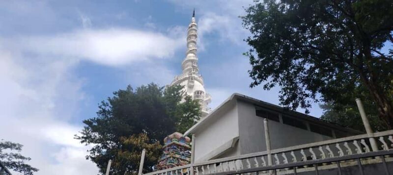 Private Kandy Day Tour: Ambuluwawa Tower & Hidden Temples - The Cultural and Natural Blend