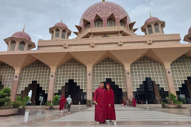 Private Kuala Lumpur City Tour Including Putrajaya & Batu Caves - Booking Details