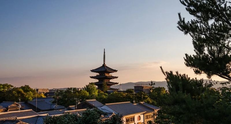 Private Kyoto Gion Highlights & Hidden Gems Tour with Local Guide - What the private format really means
