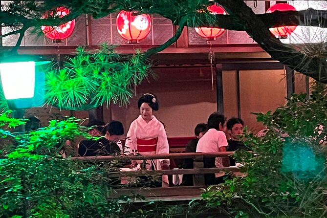Private Kyoto Local Sake Stand and Maiko Beer Garden Tour - Accessibility and Transportation