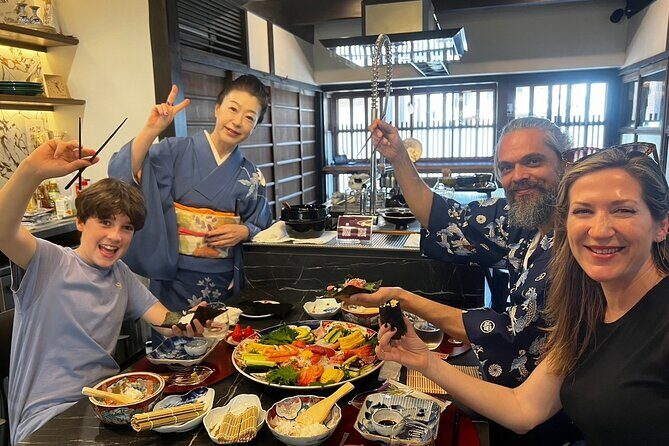 Private Kyoto Townhouse Hom Visit Sushi Cooking and Tea Ceremony - Good To Know