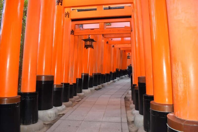 Private Kyoto Walk: Fushimi Inari, Kiyomizu-dera & Gion - Gion: Kyoto’s Geisha District
