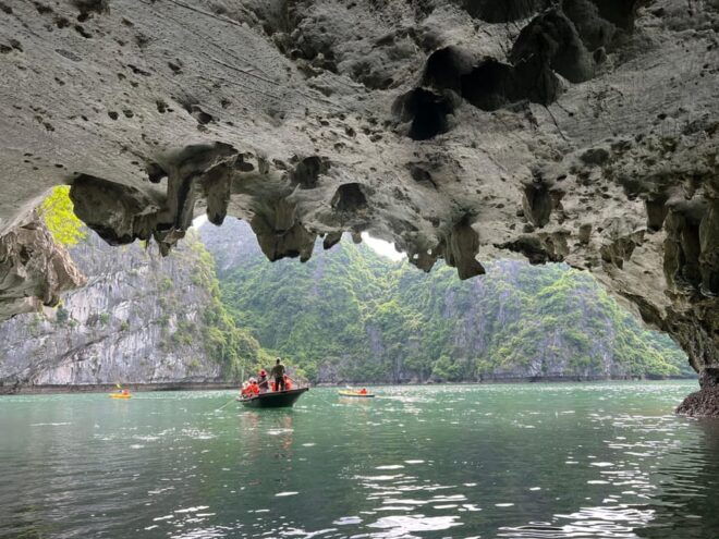 Private Lan Ha Bay and Ha Long Bay Tour to Avoid Crowds - Inclusions and Amenities