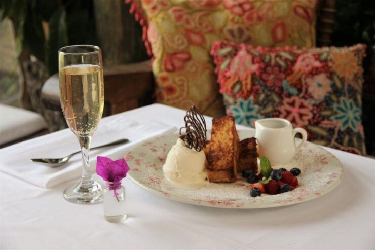 Private Larco Museum & Lunch at Café Del Museo Restaurant - Activity Details