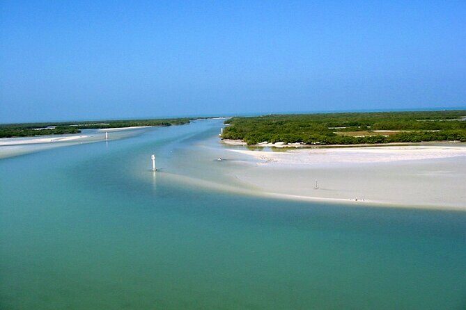 Private Las Coloradas and Ria Lagartos Tour - Lunch & Sunset: A Perfect Ending