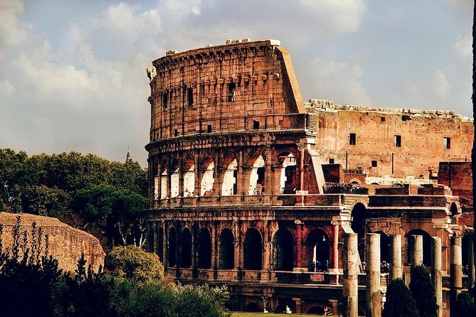 Private LAST MINUTE Colosseum and Roman Forum Tour With Official Tour Guide - Tour Overview
