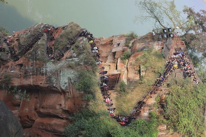 Private Leshan Giant Buddha day tour & Huanglongxi old town&lunch - What Travelers Say About This Tour