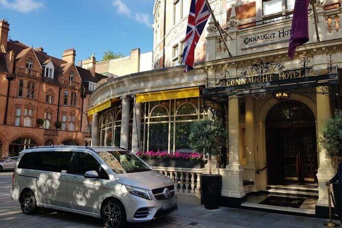 Private limo transfers Gatwick Airport to/from any London hotel - An In-Depth Look at the Private Limo Transfer Experience