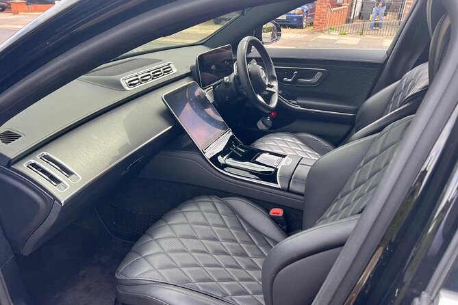 Private Limo Transfers Services From Edinburgh to London City - Changes and Cancellation Policy