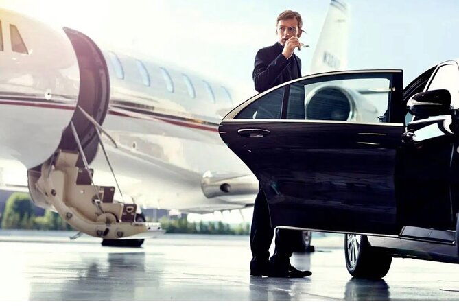 Private Limousine Service Provider in the City of Boston - Who Will Love This Experience?