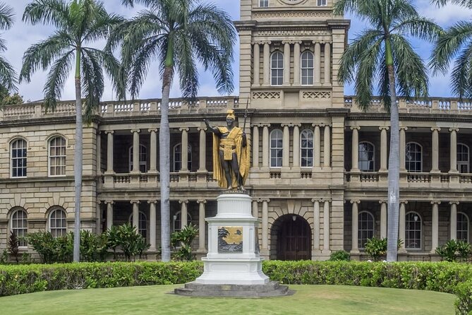 Private Limousine Tour of Pearl Harbor- The USS Arizona & Historic Honolulu - King Kamehameha Statue