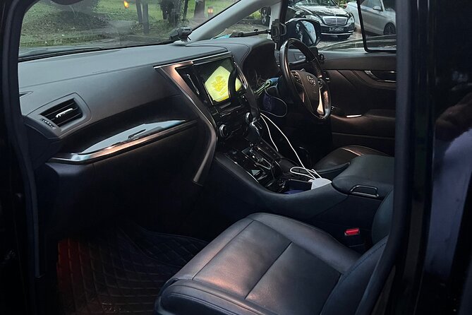 Private Limousine Transfer in Singapore - Whats Included